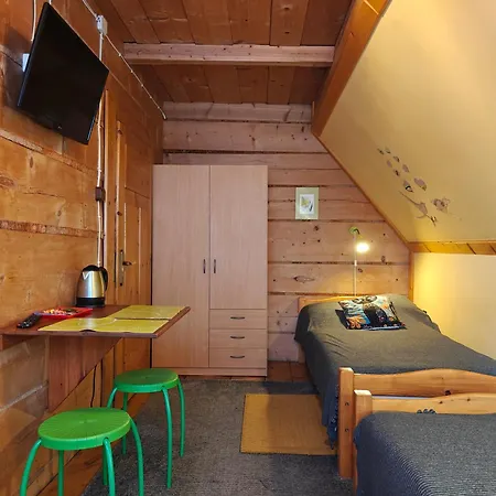 Pod Jodla בית אירוח פורונין